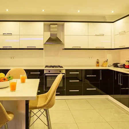 3 Bedroom - 4284 F Βίλα